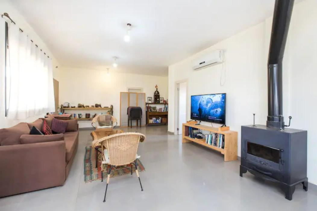 המקום של גיא Villa Sede Eli'ezer Kültér fotó